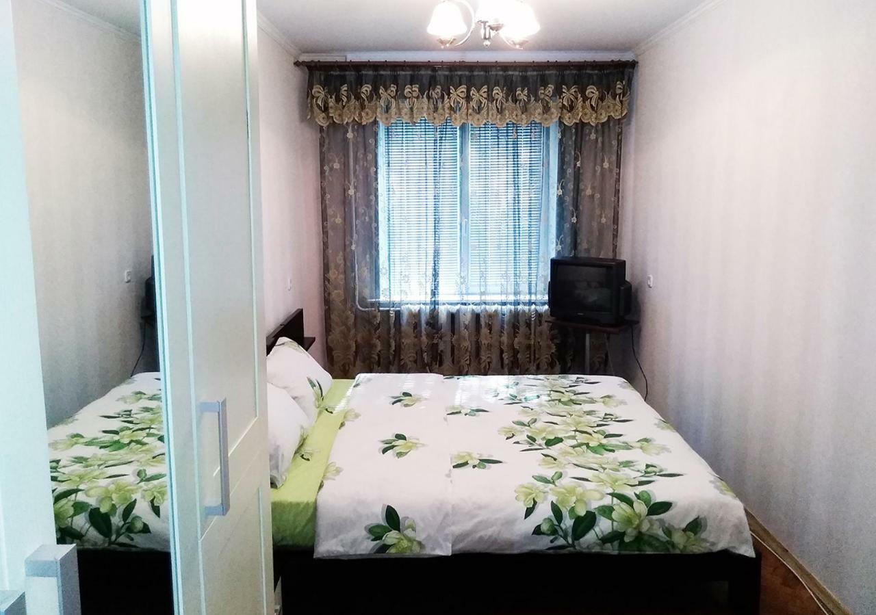 Уютная, Благоустроенная 2-Комнатная Квартира, Wifi Appartement Bobruisk Buitenkant foto